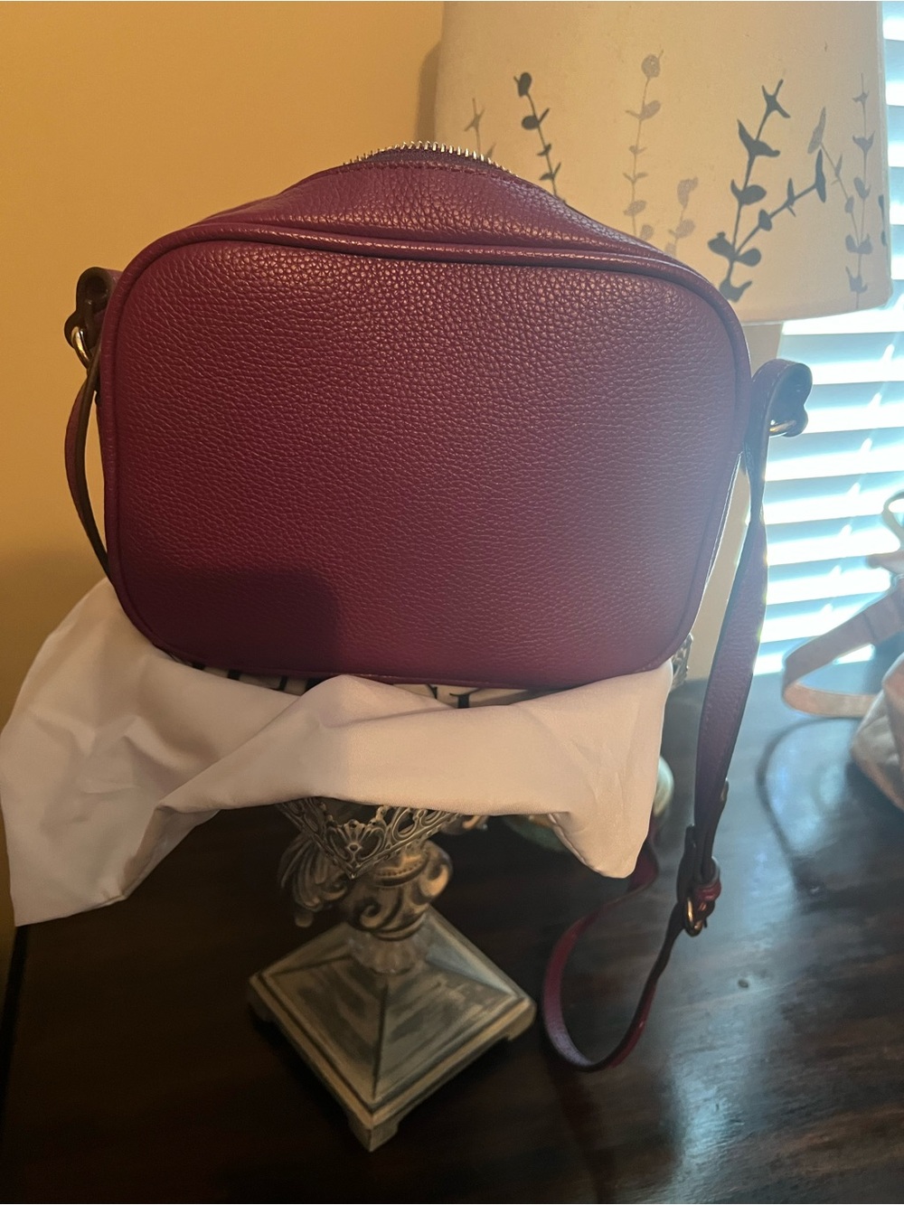 🦋 NWOT Purple Pebbled Leather fashion purse Soho Disco Crossbody - Picture 3 of 7